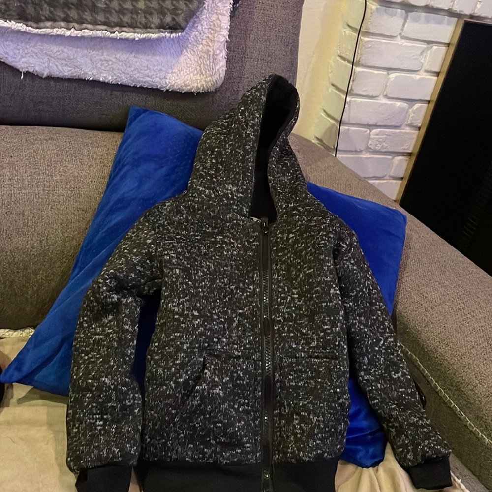 Retro apparel jacket size 4 kiddos